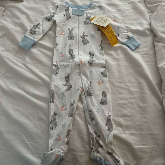 TBBC Easter PJs NWT size 6-12 month boy - Picture 4 of 4